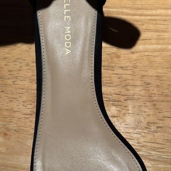 Pella Moda Black Suede Sandals w rhinestone heels! Gorgeous! Size 8! - Picture 2 of 5